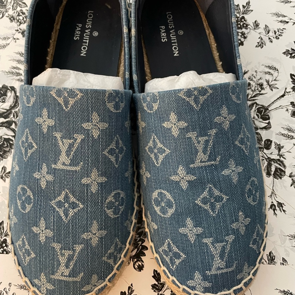 Denim slide ons